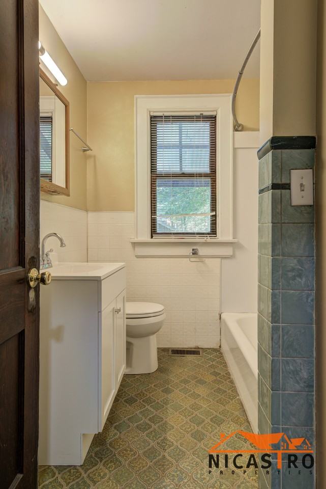 184 E Frambes Ave - Photo 3 of 50