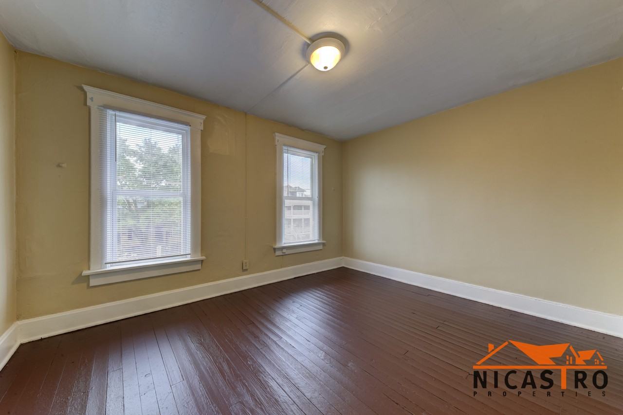 138 East 11th Avenue - Photo 6 of 50