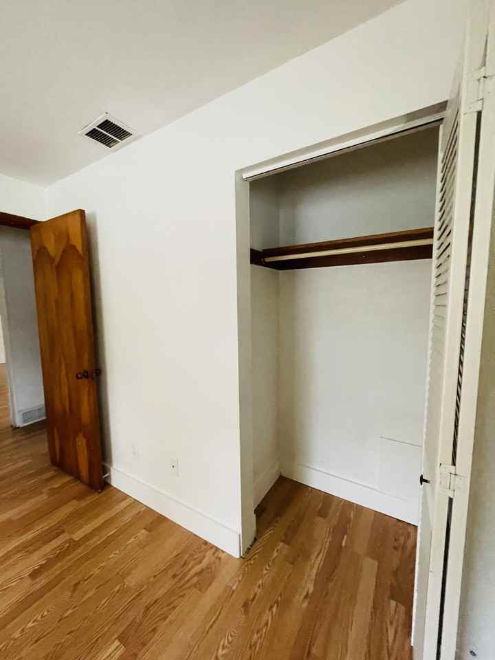 209 E Home St #209 - Photo 2 of 17