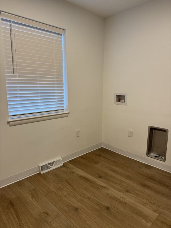 400/402 9Th Street #400 - Photo 7 of 20