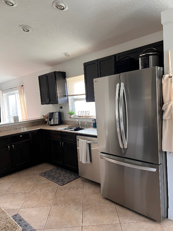 280 Buccaneer Street Northeast - Photo 2 of 4