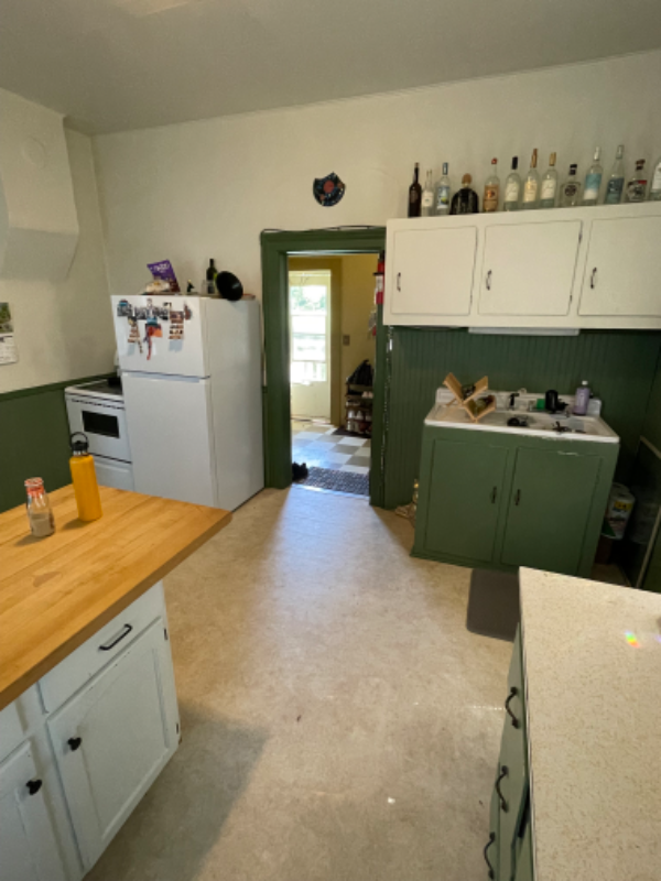 519 Hobart St - Photo 2 of 11