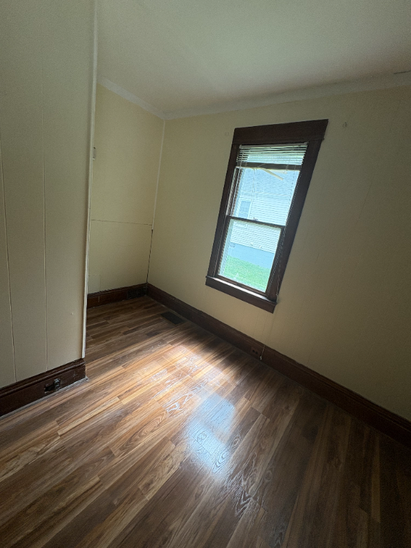 138 Spring St - Photo 2 of 16