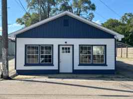 featured image of 110 W Willow Dr #B