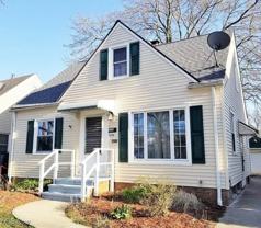 13206 Rockside Rd - Photo 1 of 1