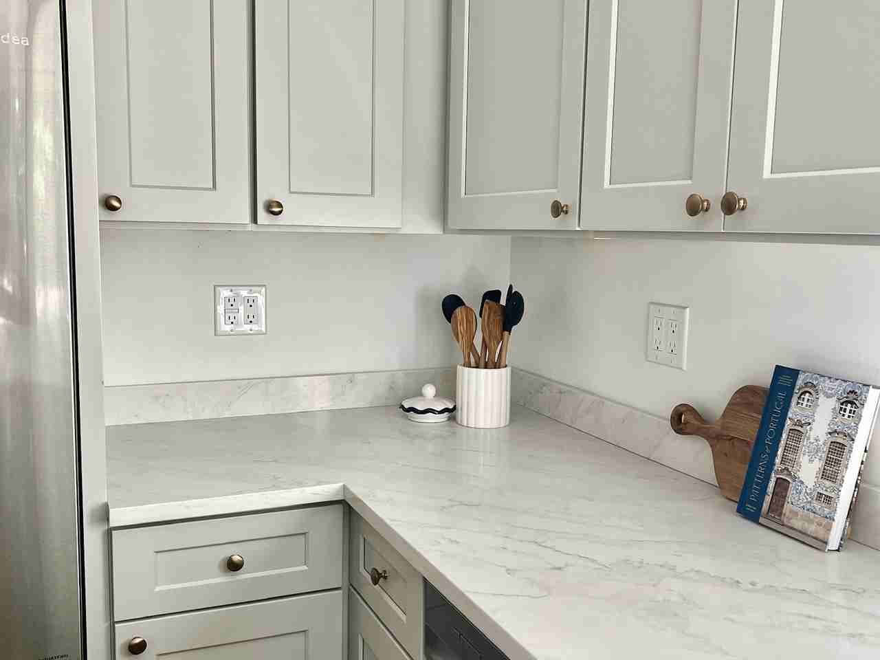525 Midland St - Photo 2 of 25