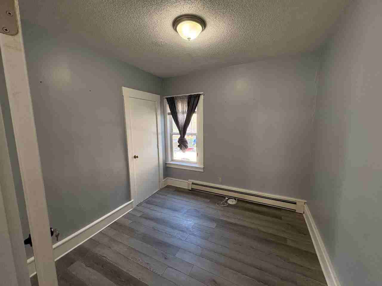 10 Morton St #3 - Photo 5 of 6