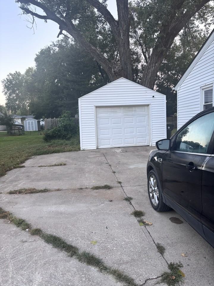 1515 28th St #NA - Photo 2 of 11