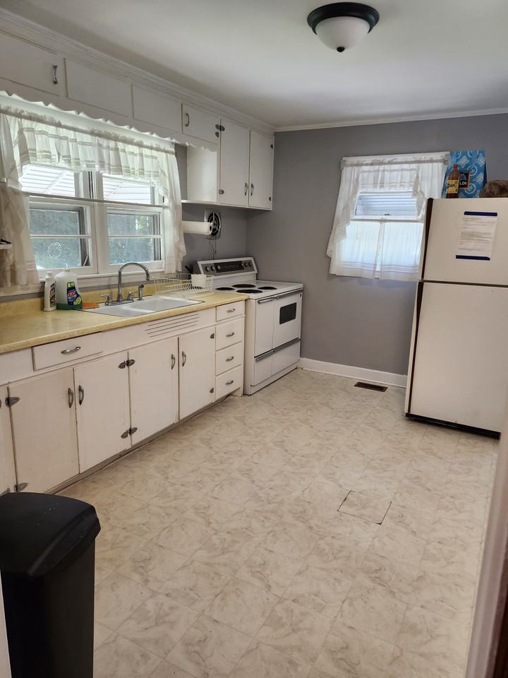 206 Park St #NA - Photo 3 of 11