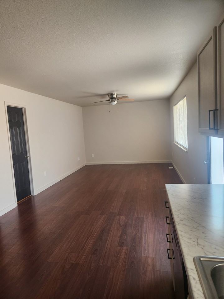 299 W Palomar Bay #299 - Photo 3 of 16