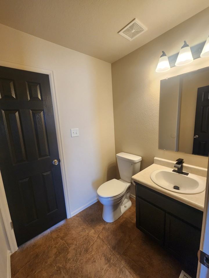 299 W Palomar Bay #299 - Photo 4 of 16