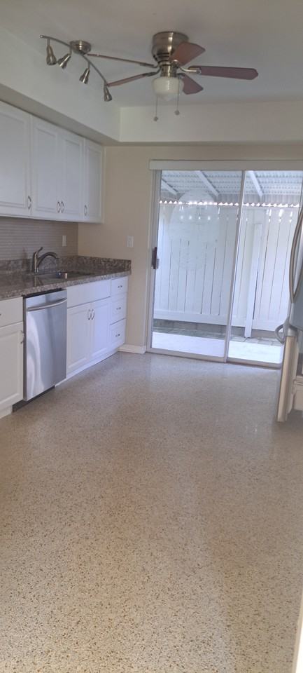 1900 Ne 27th Ct #2 - Photo 3 of 13