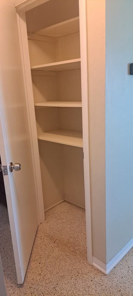 1900 Ne 27th Ct #2 - Photo 5 of 13