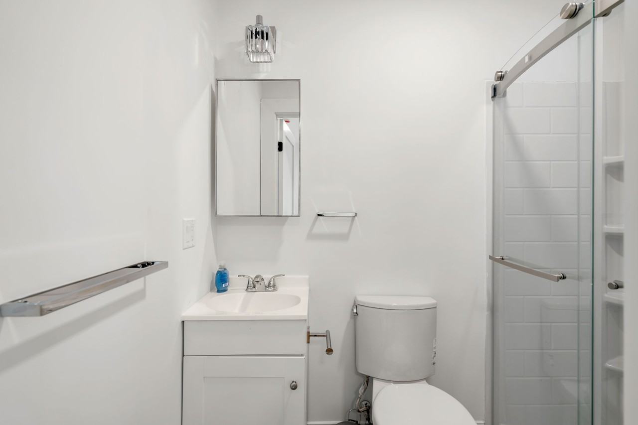 32 Munroe St #1 - Photo 4 of 25