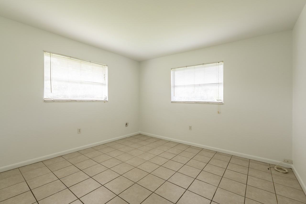 4004 12th St N #NA - Photo 4 of 18