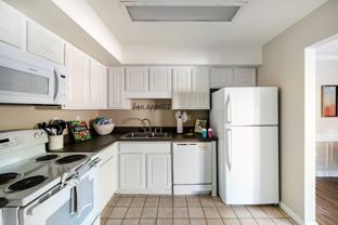Smoky Crossing Apartment Homes - Photo 1 of 1