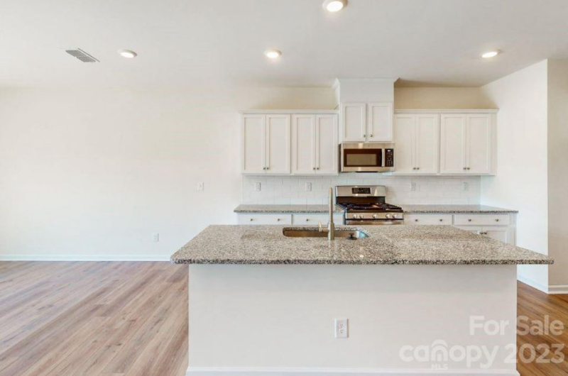 5211 Maynard Hill Dr - Photo 5 of 10