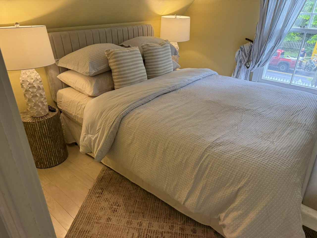 212 Lumber Ln - Photo 2 of 9