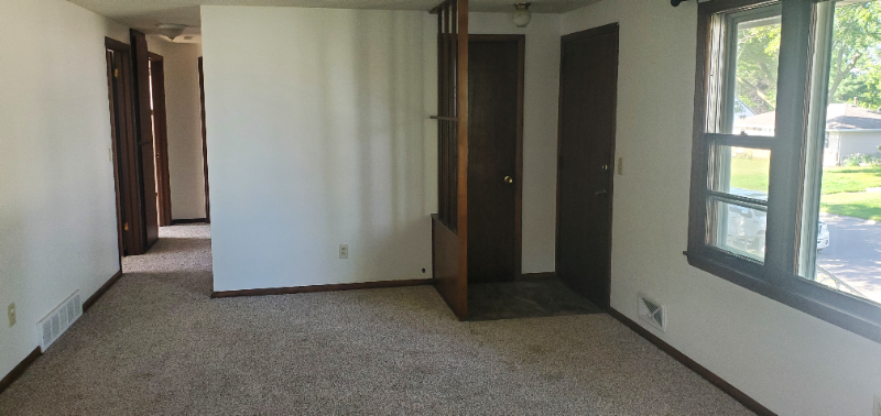 5231 7th St Ne - Photo 6 of 6