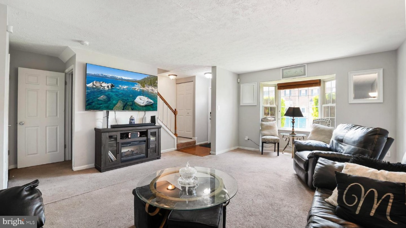 11 Powder View Ct - Photo 2 of 16