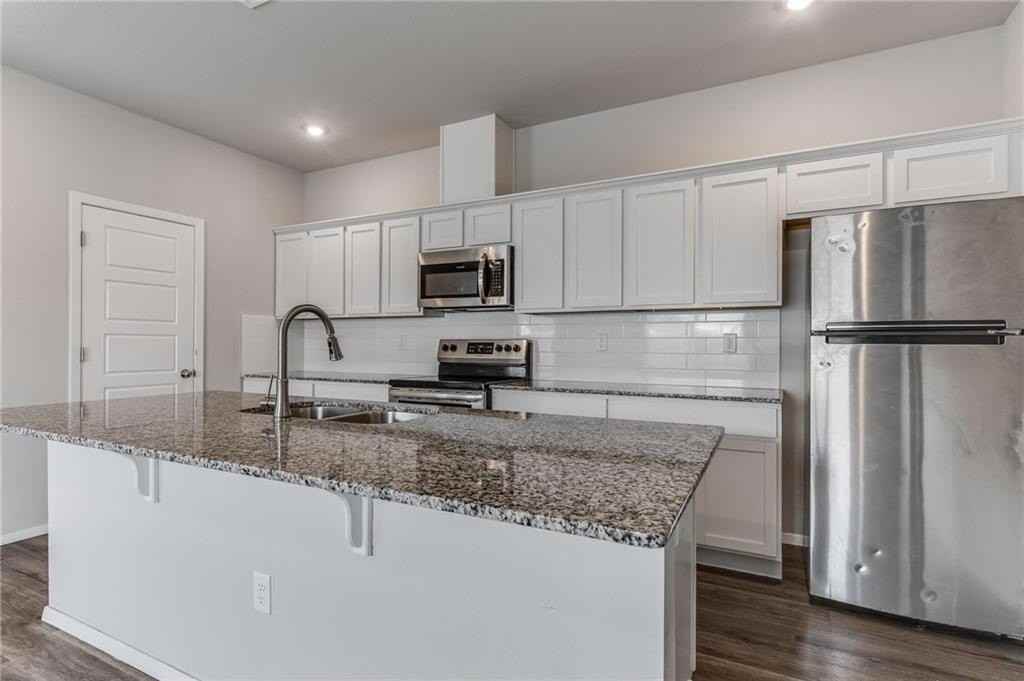 923 S Nighthawk Ln - Photo 6 of 20