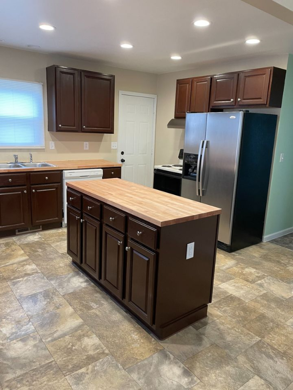 3834 Franklin St - Photo 2 of 18