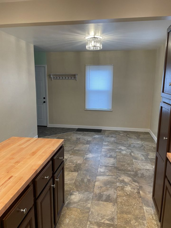 3834 Franklin St - Photo 3 of 18
