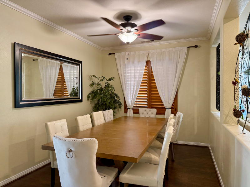 13652 Perry Ann Circle - Photo 4 of 6