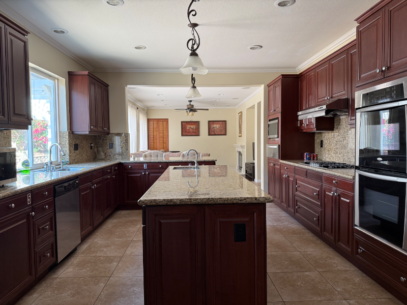 13652 Perry Ann Circle - Photo 5 of 6