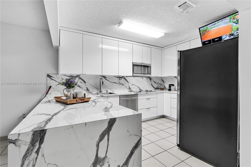 980 Wpl - Photo 7 of 16