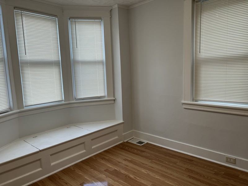 22 Platt St - Photo 6 of 12