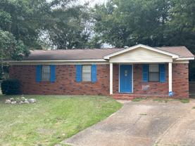 3204 34th Ave - Photo 1 of 1