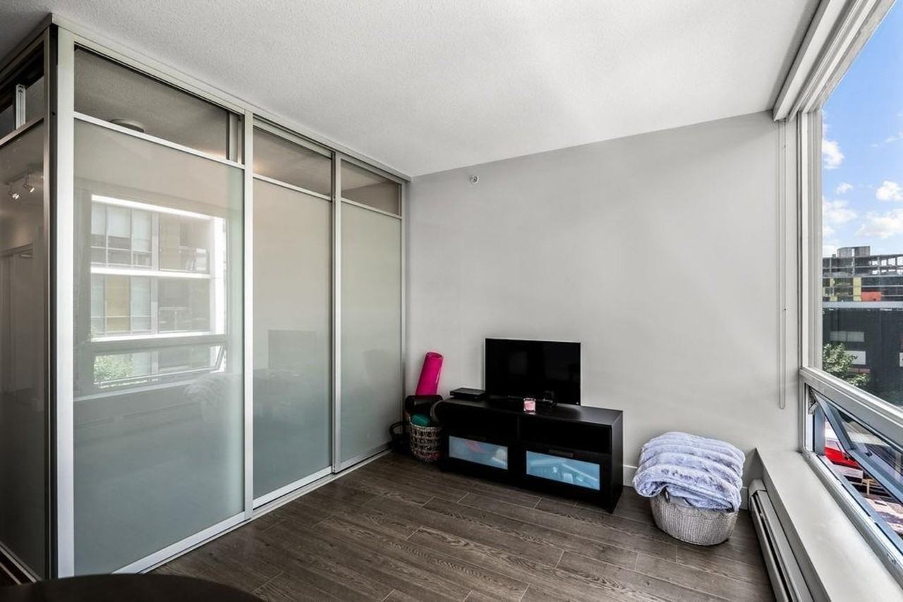 Residences at West - Photo 4 of 19