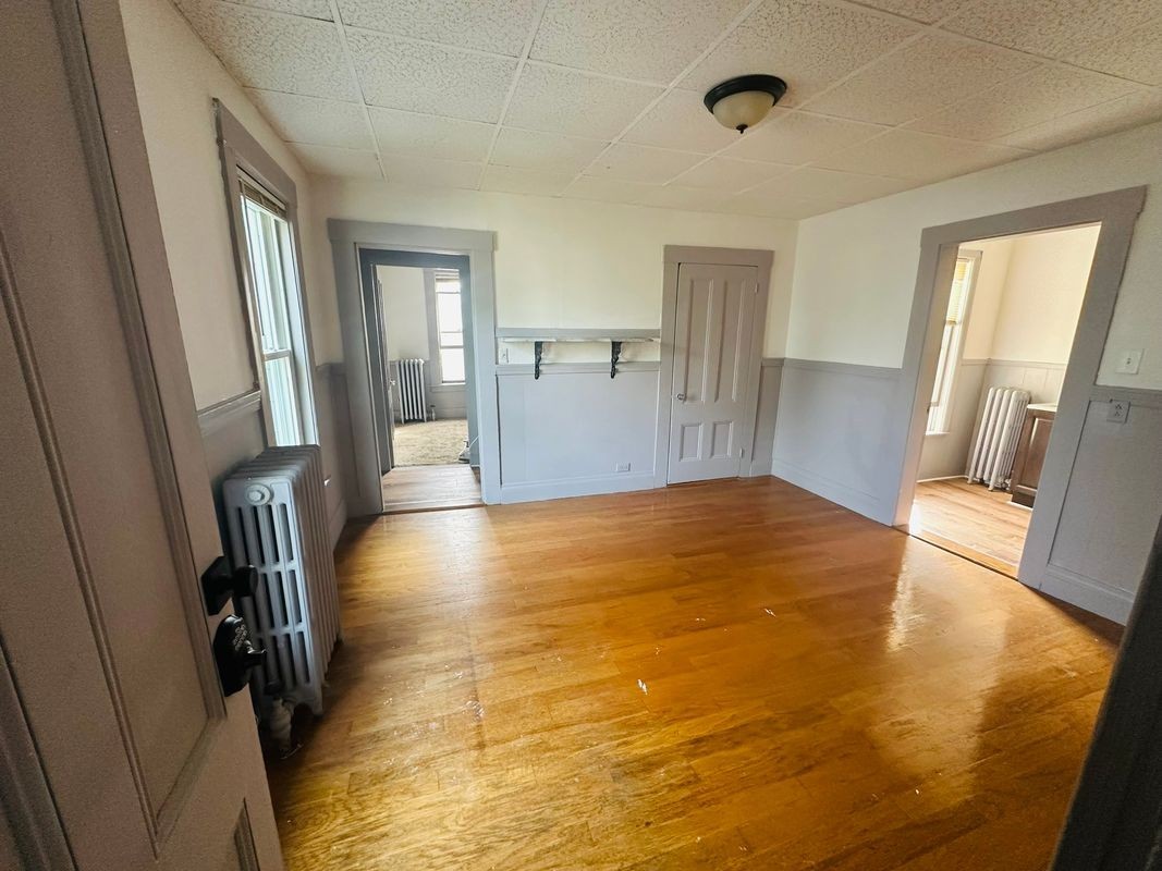 26 Lincoln St ##A - Photo 3 of 20
