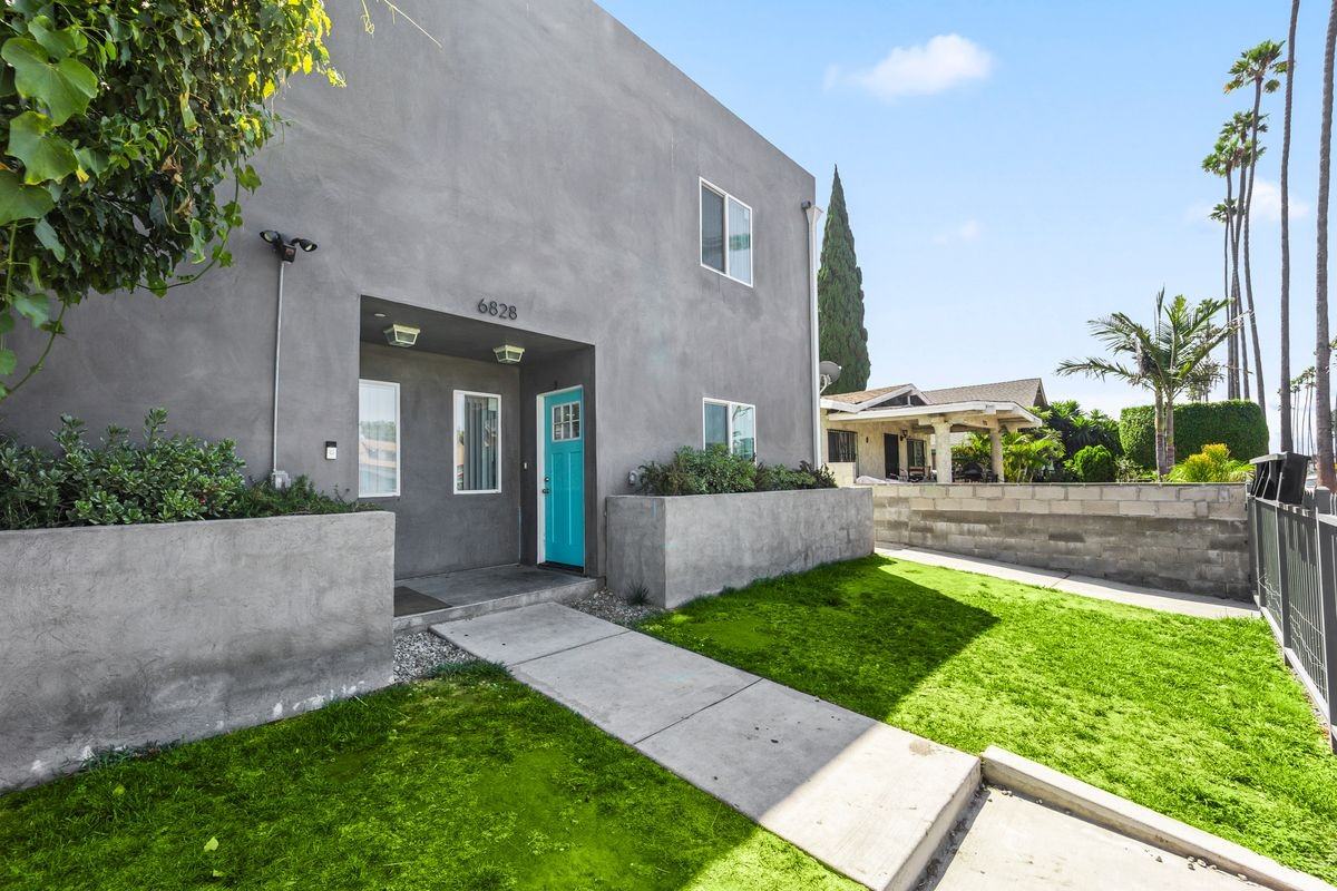 6828 Miramonte Blvd - Photo 3 of 6