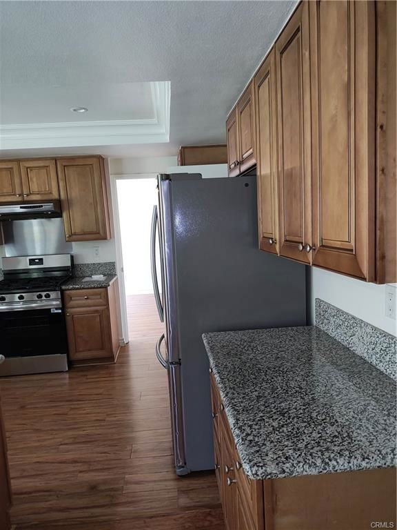 19325 Tomlee Ave - Photo 3 of 8