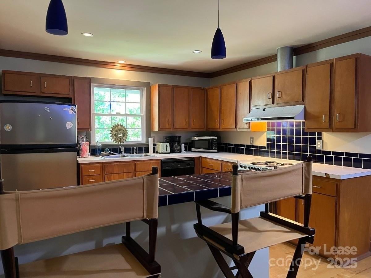 6734 Knollgate Drive - Photo 6 of 12