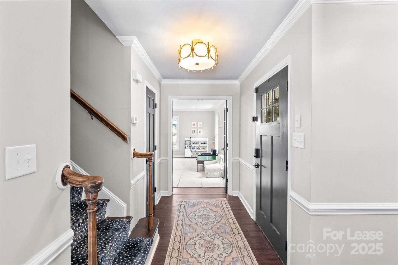 2544 Ainsdale Rd - Photo 4 of 43