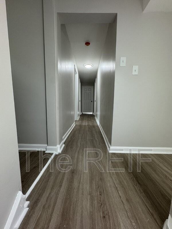 2423 Walnut St - Photo 4 of 14