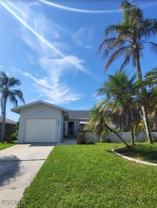 4504 Sw 7th Pl - Photo 1 of 1