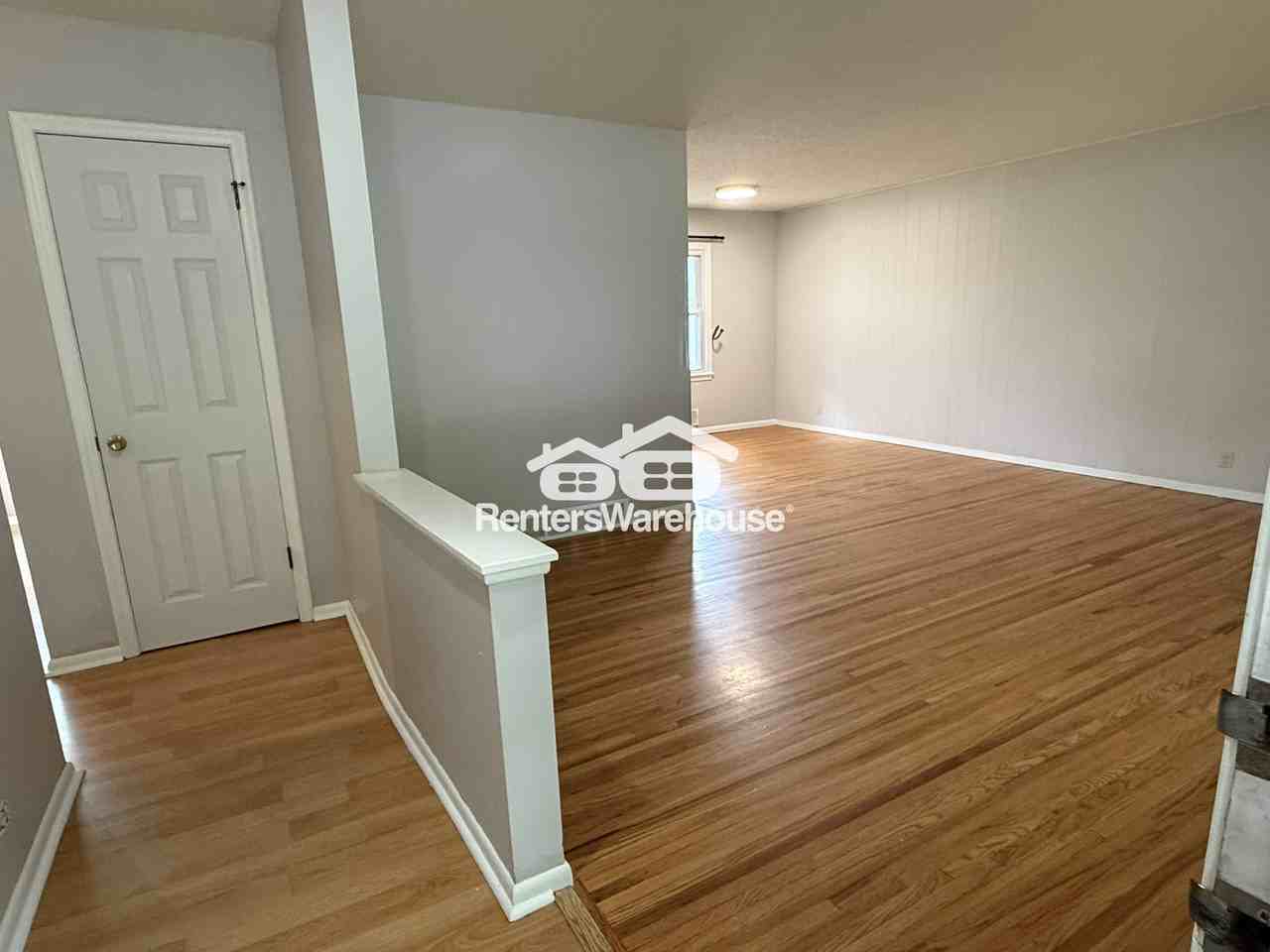 6301 Russell Ave S - Photo 3 of 26