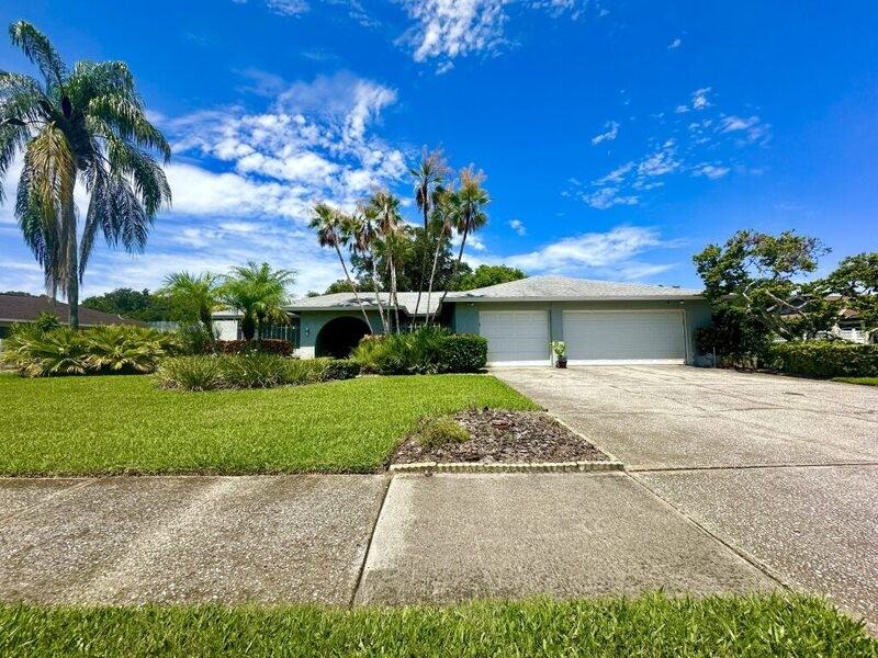 2780 Landmark Dr - Photo 6 of 50