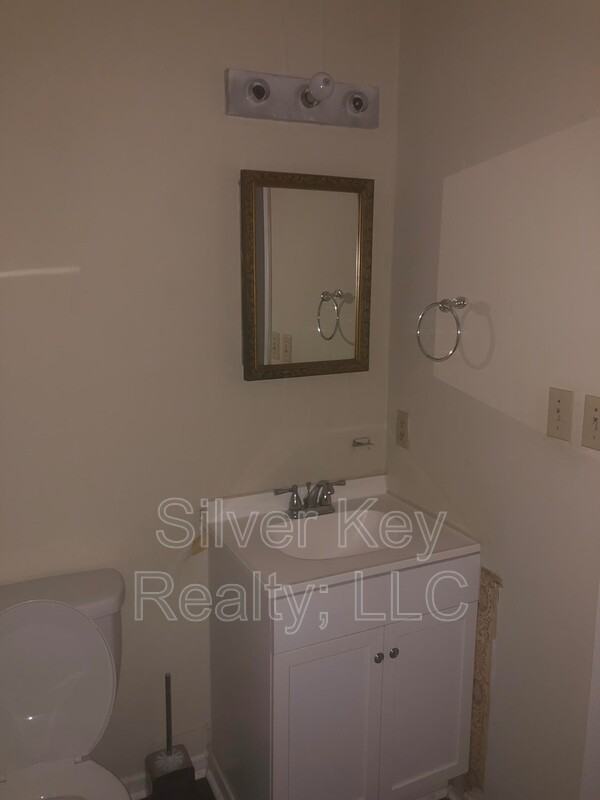 311 Sunset Dr #15 - Photo 7 of 8