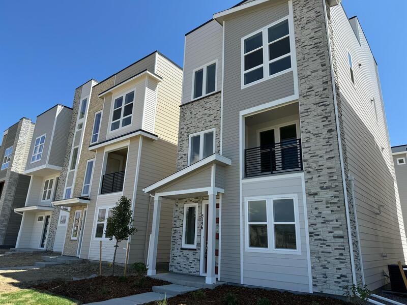 5156 Robb St - Photo 3 of 38