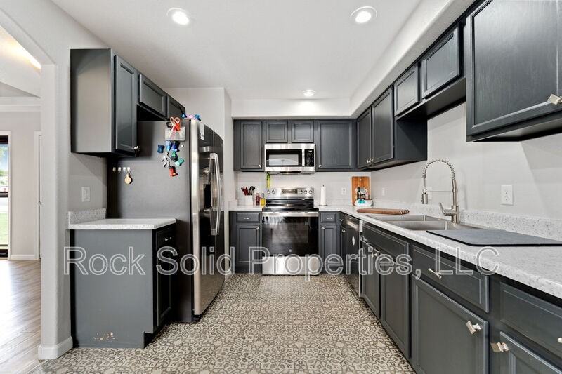 4024 Gunsmoke Rd - Photo 6 of 20