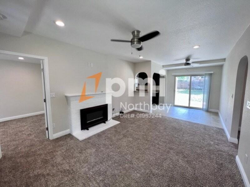 709 Georgia Way - Photo 2 of 13