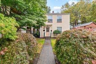 583 Ne Roberts Ave - Photo 1 of 1