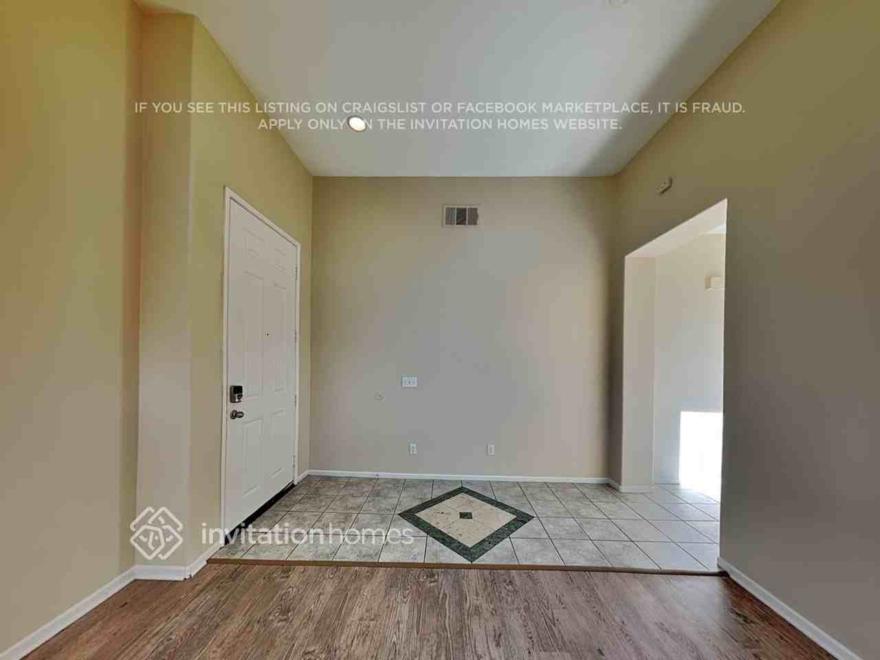 1678 Bella Regina Way - Photo 5 of 22