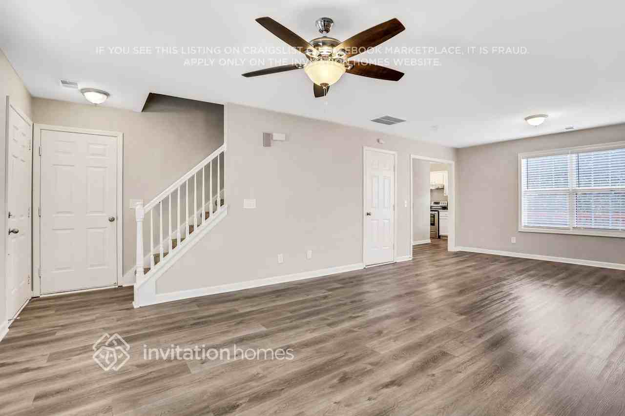 1990 Pittston Farm Rd - Photo 5 of 19