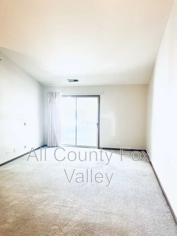 1408 W Crane St #6 - Photo 7 of 20